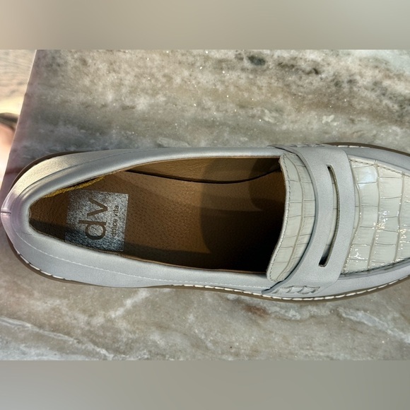 Women’s DOLCE VITA Rocki Lug sole wedge loafers- Size 8 - Picture 9 of 10